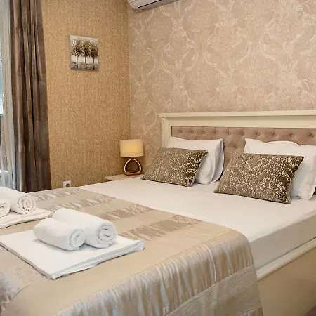 Cozy One-bedroom - Location In By Flat Manаger Апартаменти Варна
