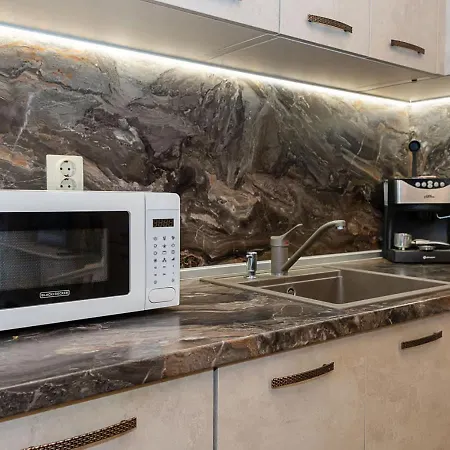 Апартаменти Cozy One-bedroom - Location In By Flat Manаger *